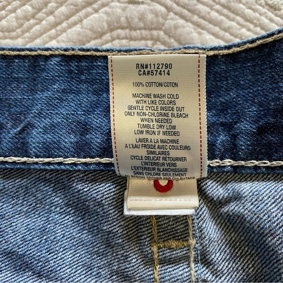 True Religion Straight Mid Rise Classic Blue Women's Jeans Size 34 - Picture 10 of 16